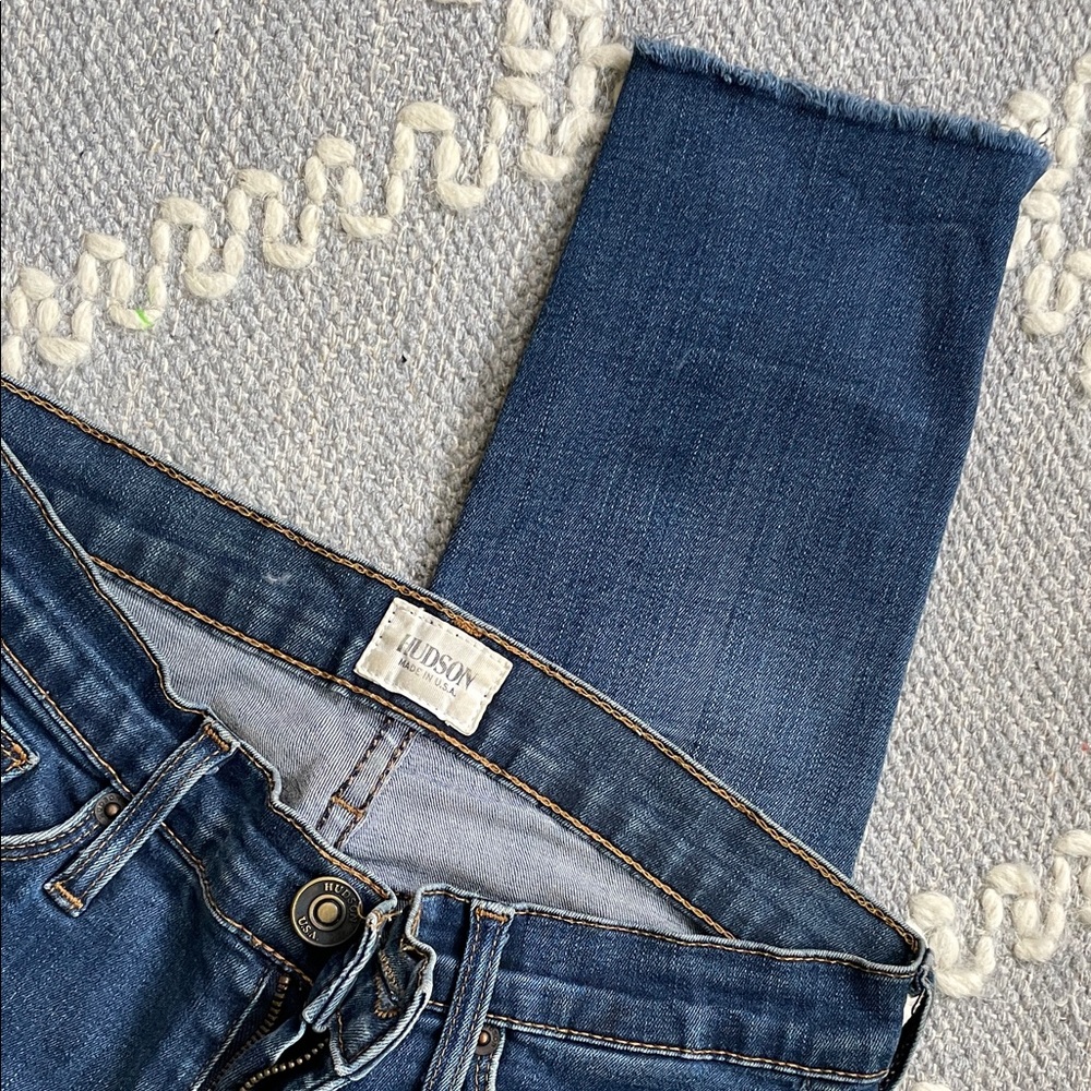 Hudson Jeans Women's Classic Blue Skinny Jeans - Picture 2 of 3
